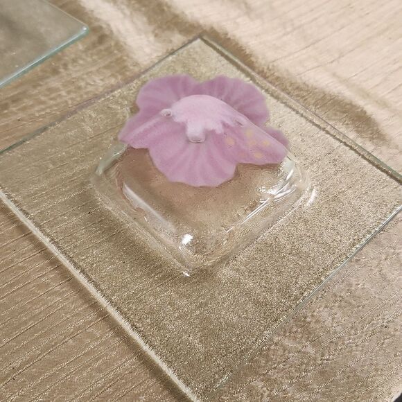 Pizzo Glass Art Hibiscus Trinket Tray - Picture 4 of 4